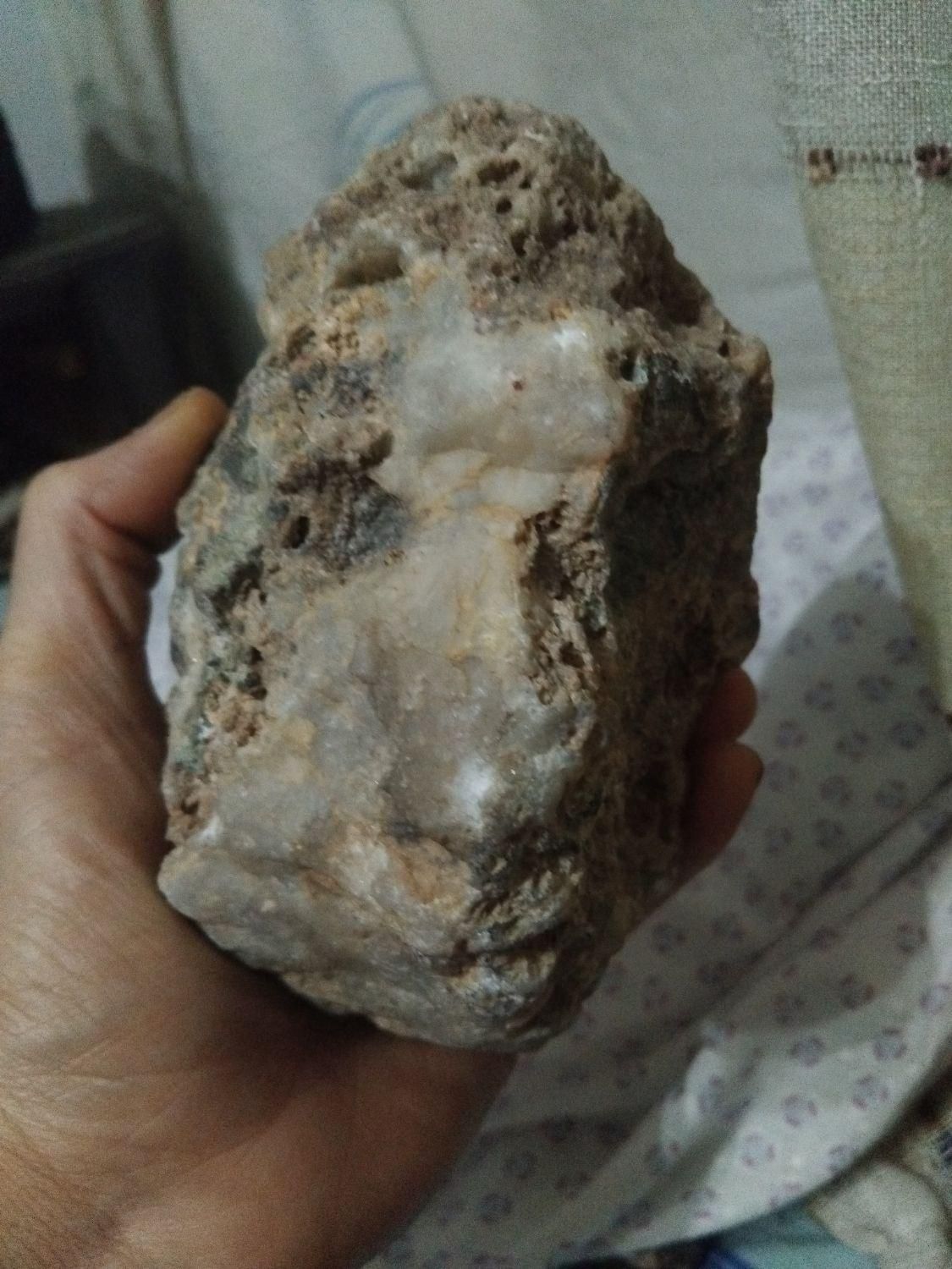 سه تاسنگ زیبای برای تراش ودکور کوارتزالماسی هست|مجسمه، تندیس، ماکت|تهران, جیحون|دیوار