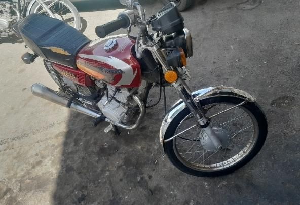 کویر125 مدل82 سری اول|اشتراک سفر|اراک, |دیوار