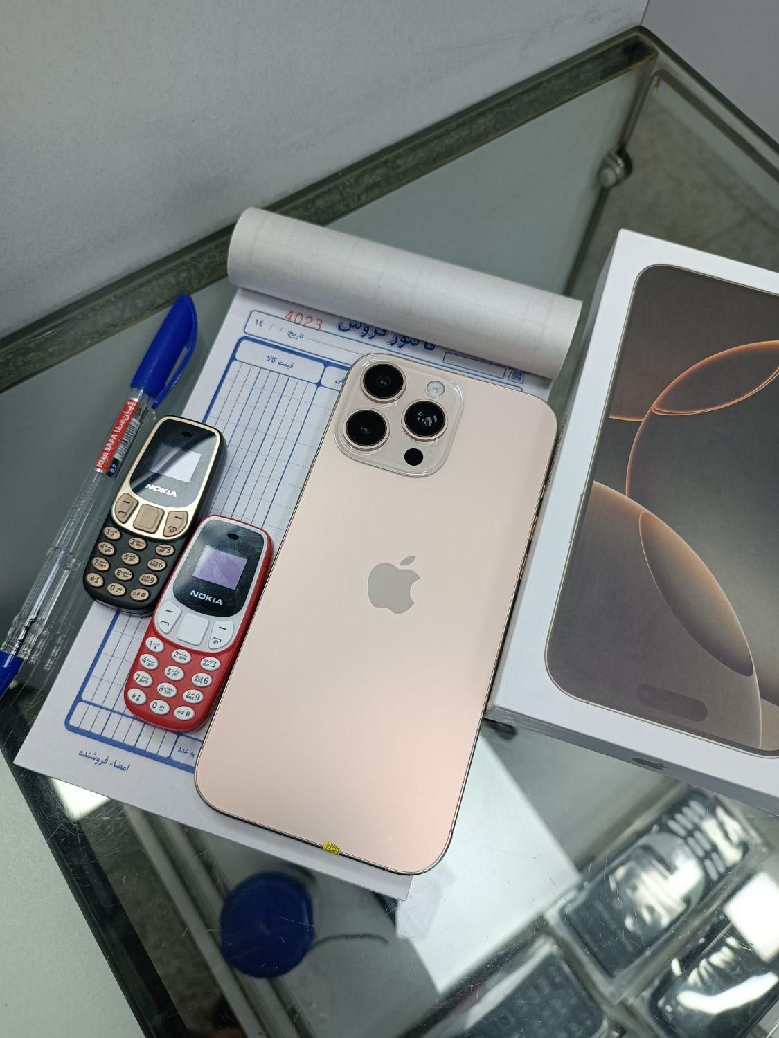 اپـل طرح/آیـفون غیــر اصل با پرستیـژ/کــد ۶۷۸/|موبایل|کرج, کرج نو|دیوار