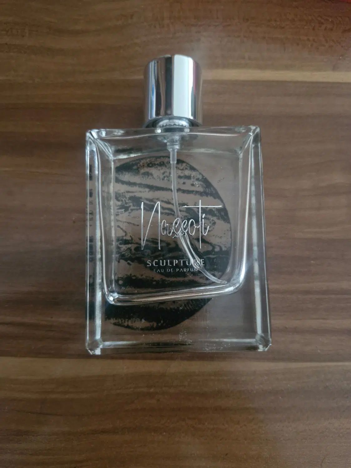 عطر بسیار خوشبو|آرایشی، بهداشتی، درمانی|تهران, کامرانیه|دیوار