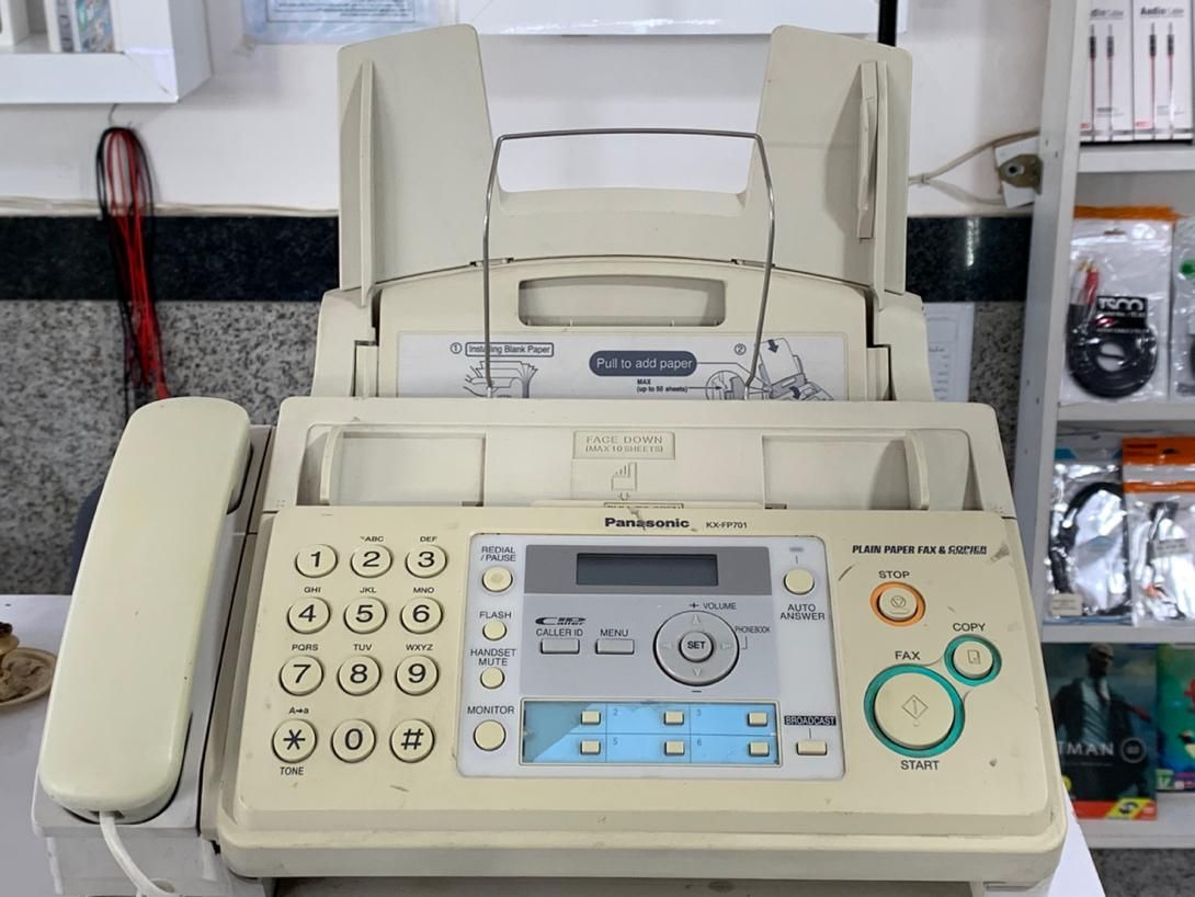 دو فکس سالم Panasonic و Sharp با قیمت مناسب|پرینتر، اسکنر، کپی، فکس|مشهد, وکیل‌آباد|دیوار