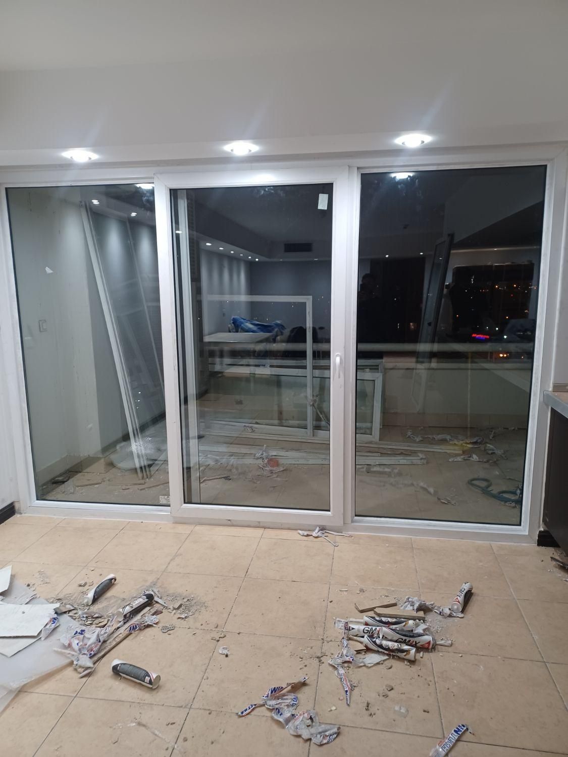 درب و پنجره دوجداره upvc توری پلیسه تعمیرات رگلاژ|خدمات پیشه و مهارت|تهران, باغ فیض|دیوار