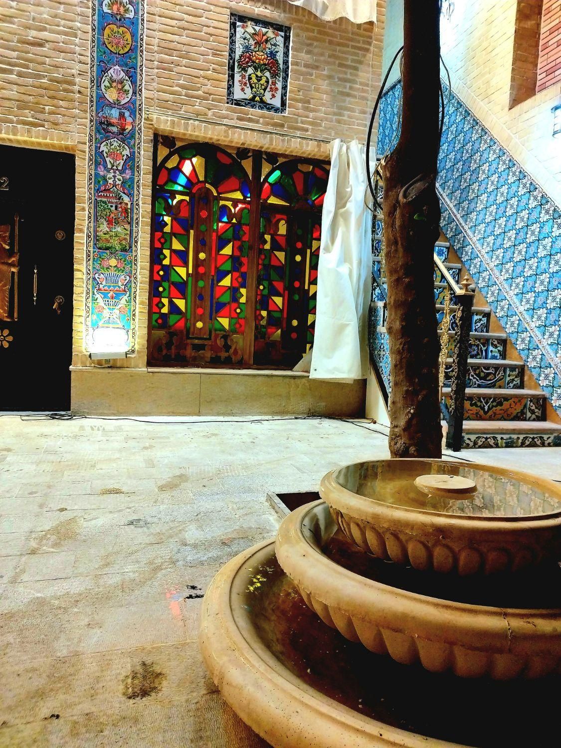 اجاره منزل مبله|اجارهٔ کوتاه‌مدت آپارتمان و سوئیت|شیراز, سیاه سنگ|دیوار