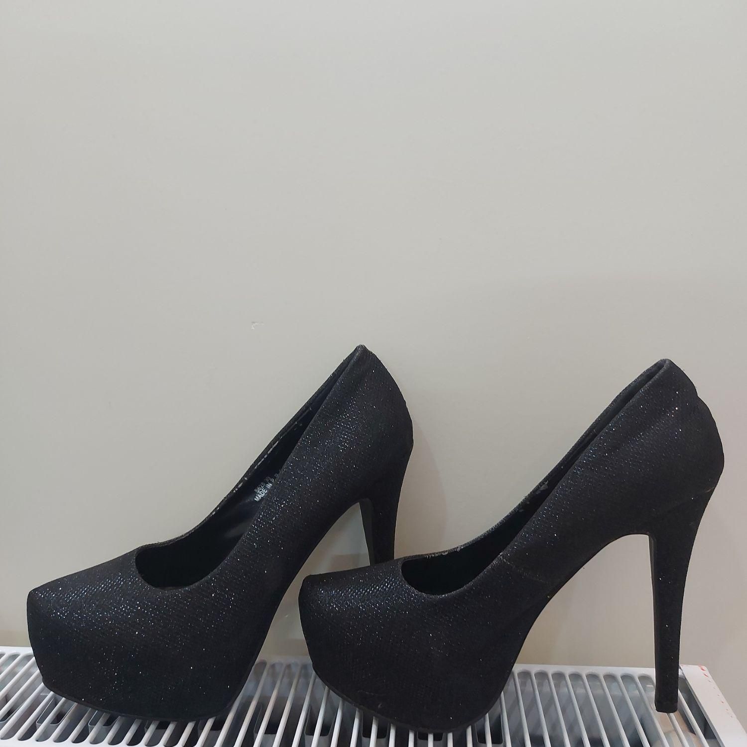 کفش زنانه|کیف، کفش، کمربند|شاهین‌شهر, مخابرات (شهید بهشتی)|دیوار