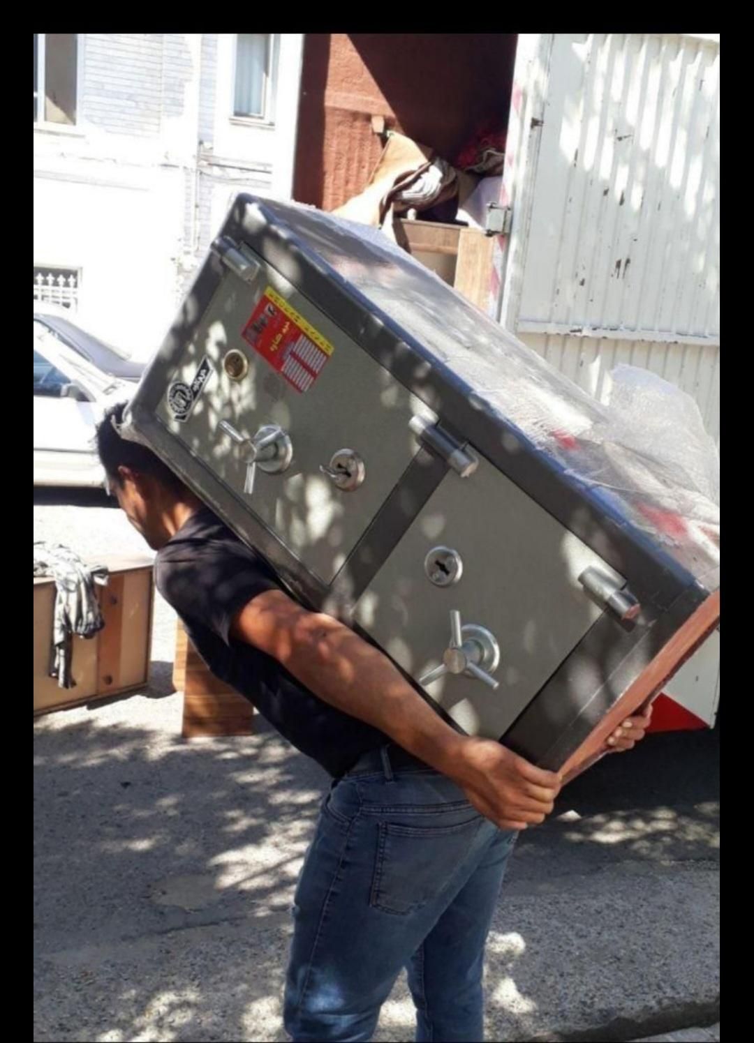اتوبارحمل نقل باربری بازرگان  باکادرمجرب|خدمات حمل و نقل|زنجان, |دیوار