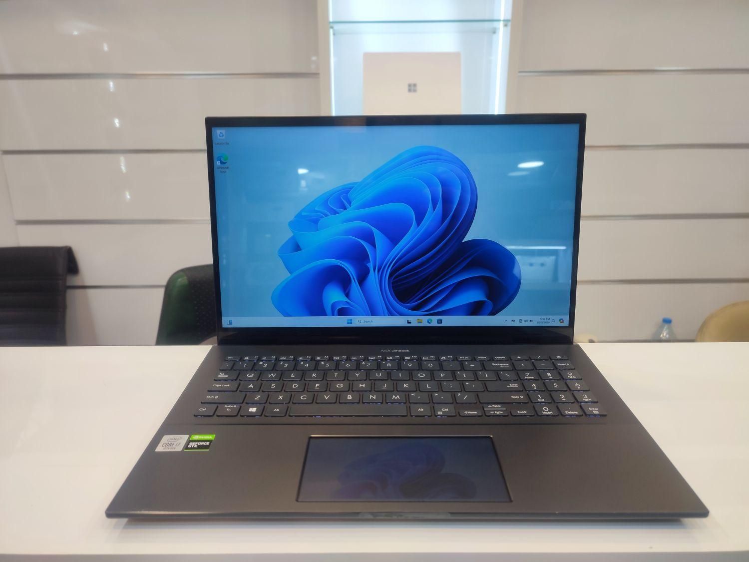 Asus ZenBook i7 لمسی دو مانیتور گرافیک 4|رایانه همراه|تهران, چیتگر|دیوار