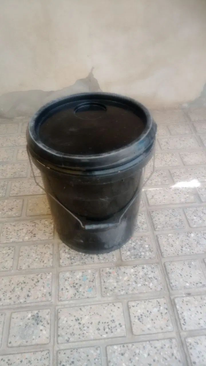 سلام این سطل تمیزه در دار دسته داره 20لیتری هست|ظروف نگهدارنده، پلاستیکی، یک‌بارمصرف|مشهد, شهید معقول|دیوار