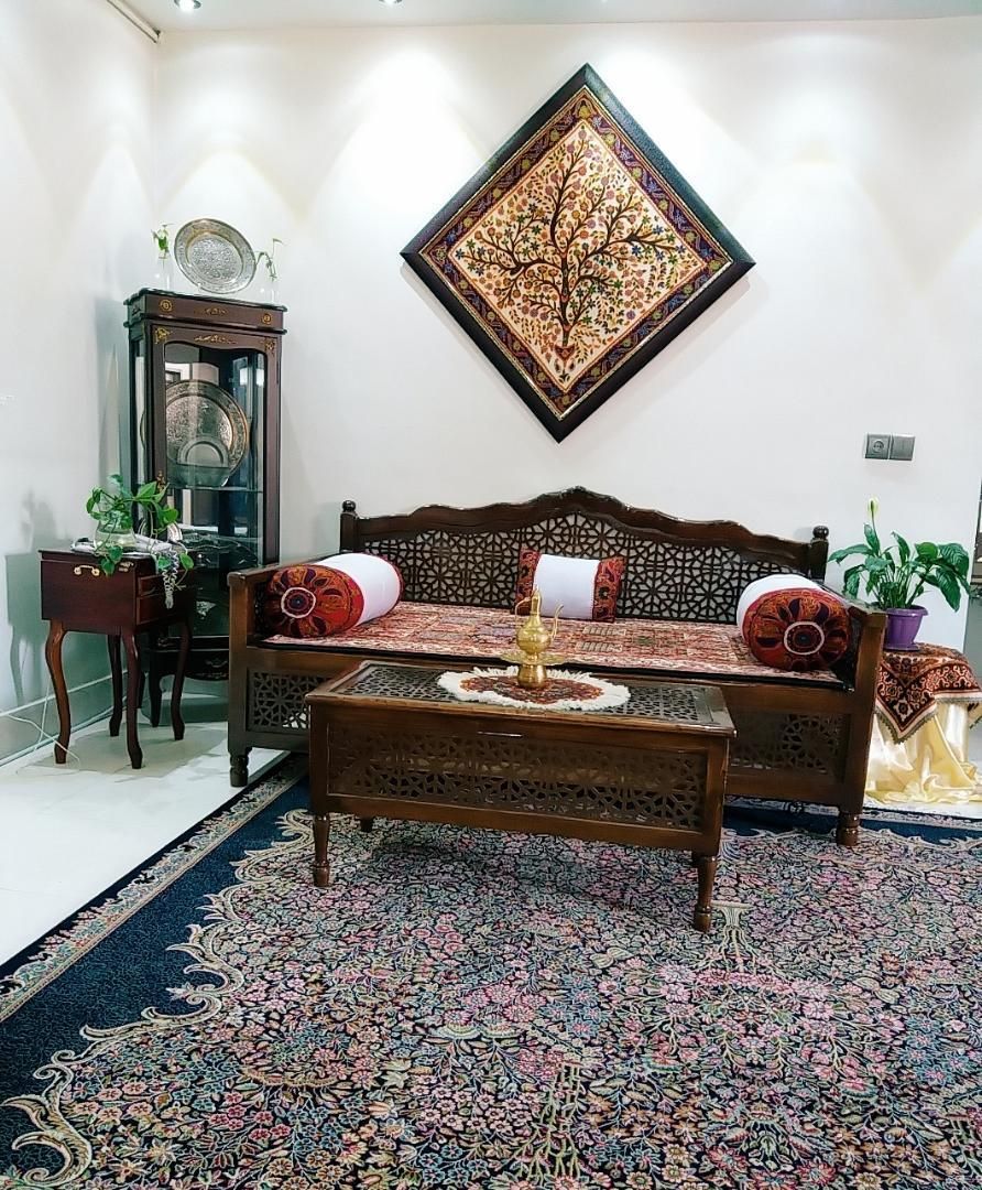 تخت سنتی s....۱۲۰|مبلمان خانگی و میز عسلی|اصفهان, باغ فردوس|دیوار