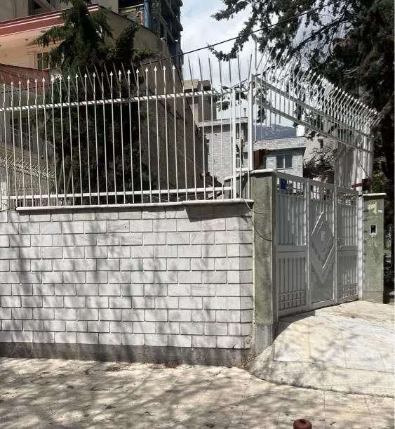 ۱۸۵متر ۲طبقه، دو نبش، بیطرفان|فروش خانه و ویلا|قم, باجک دو|دیوار