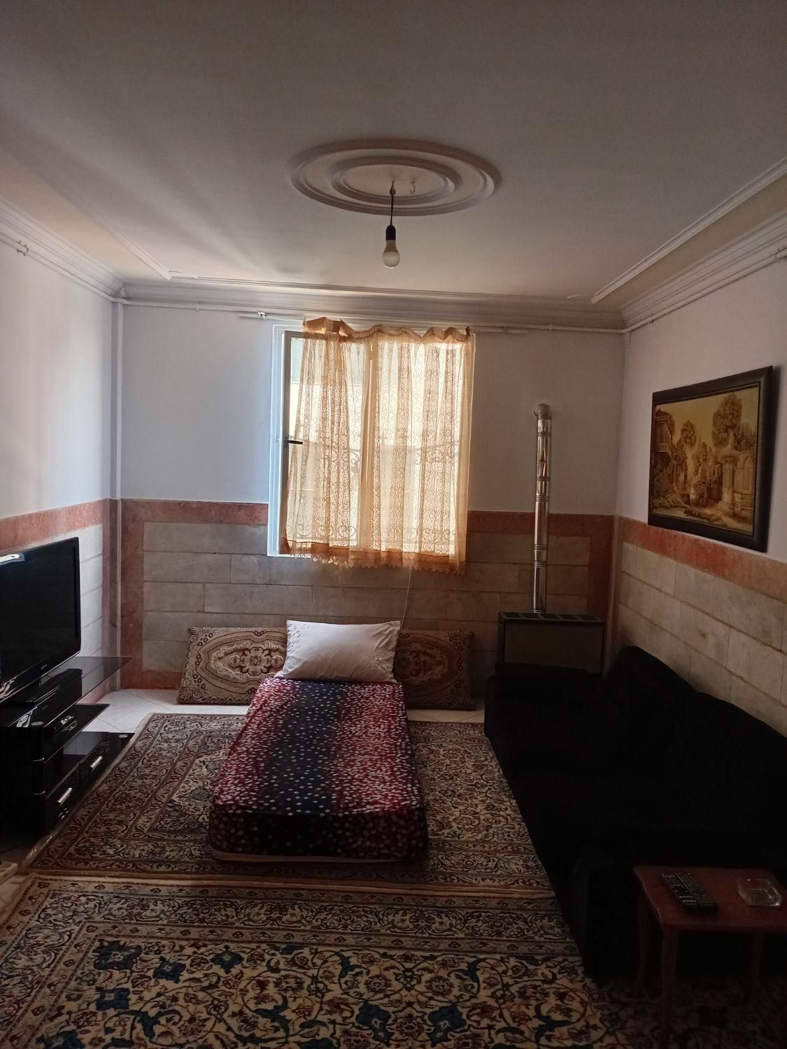 کوتاه مدت سویت مبله((قیمت مناسب امن قلب شهر))|اجارهٔ کوتاه‌مدت آپارتمان و سوئیت|قرچک, |دیوار