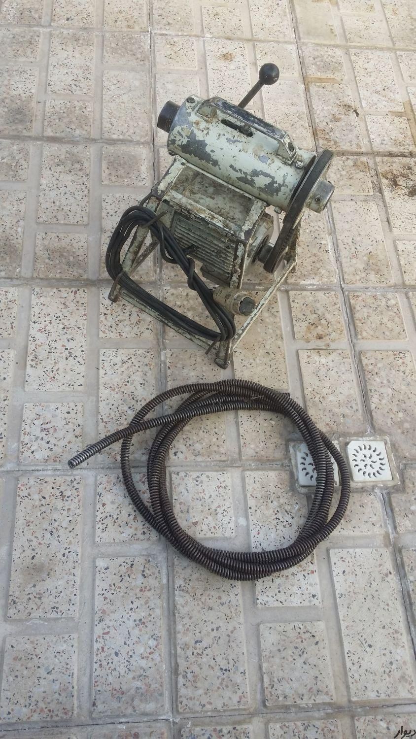 لوله بازکنی وتخلیه چاه ایمن کار|خدمات پیشه و مهارت|ساوه, |دیوار