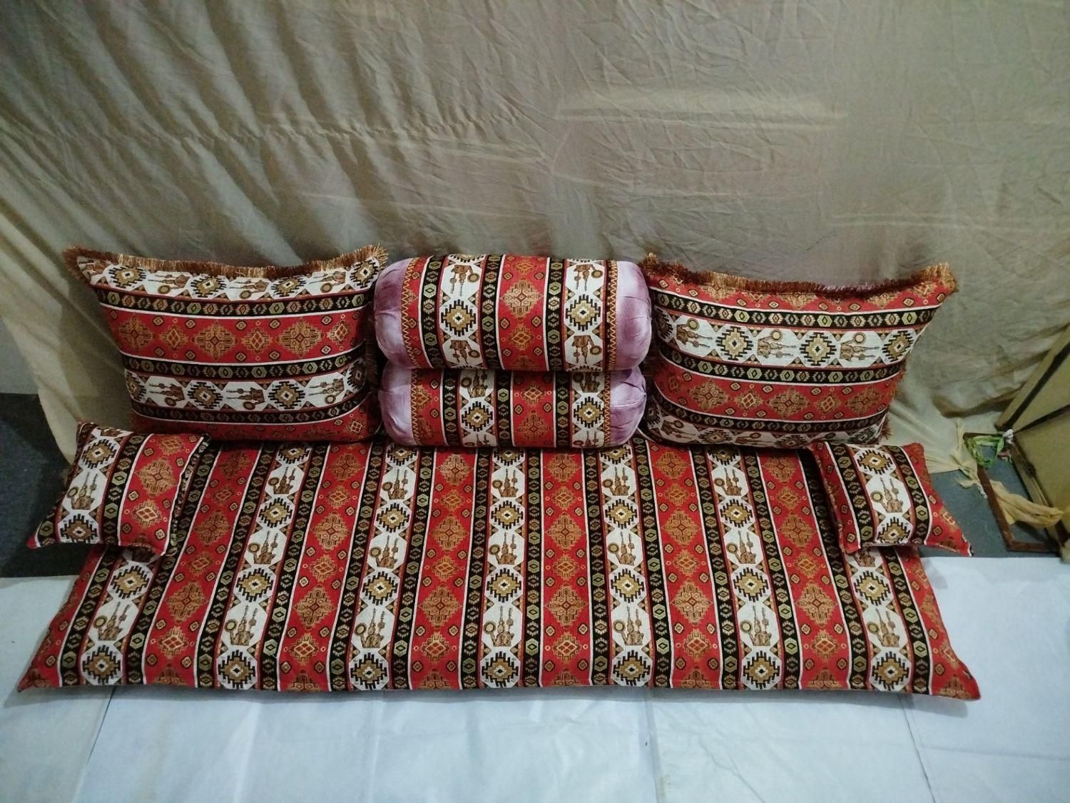 سرویس تخت سنتی بوشهری|رختخواب، بالش، پتو|اراک, |دیوار