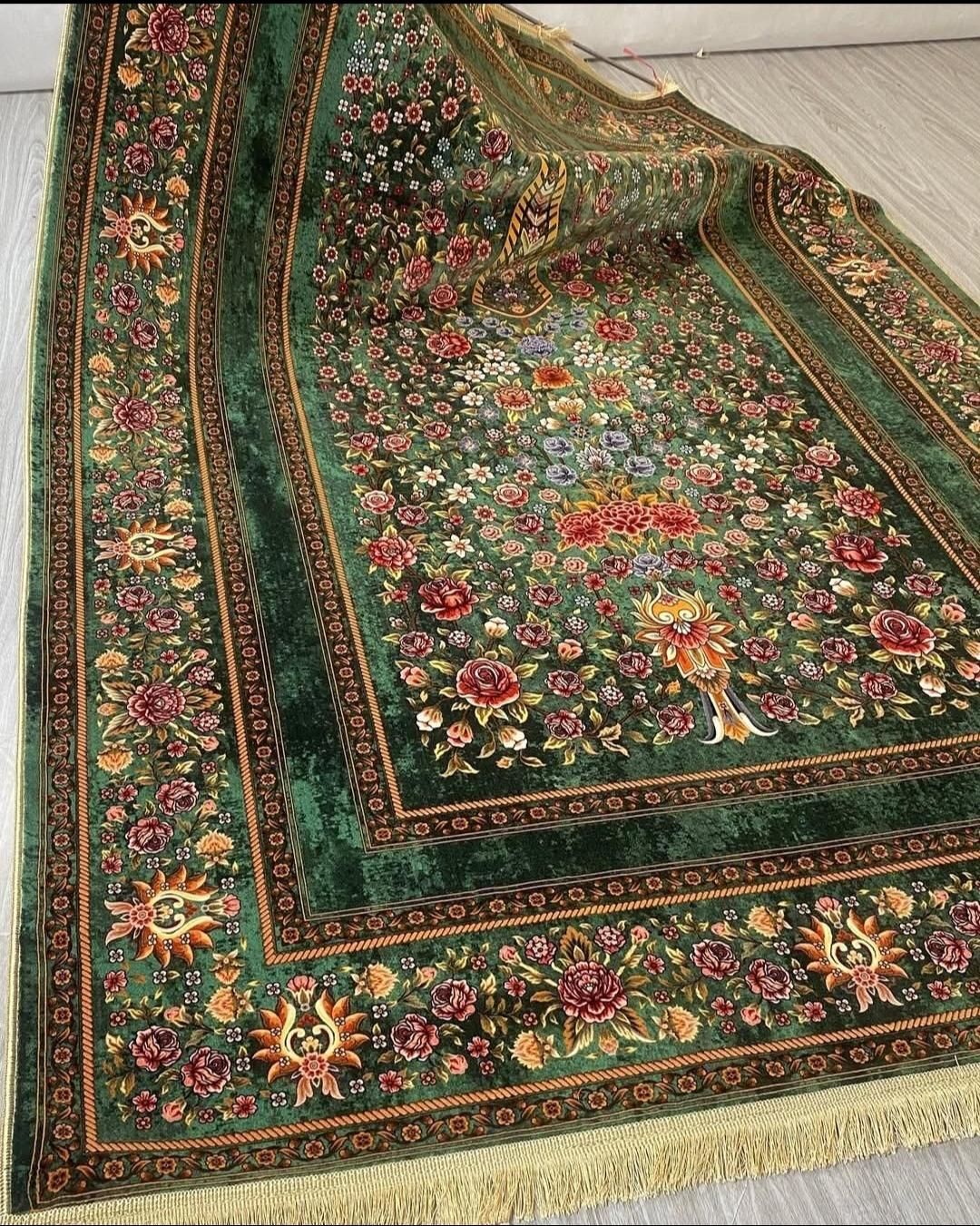 فرش نگین طلایی مدل پریا سلطنتی ۱۲۰۰شانه نو اک پلمپ|فرش|شیراز, شهرک سراج‎|دیوار