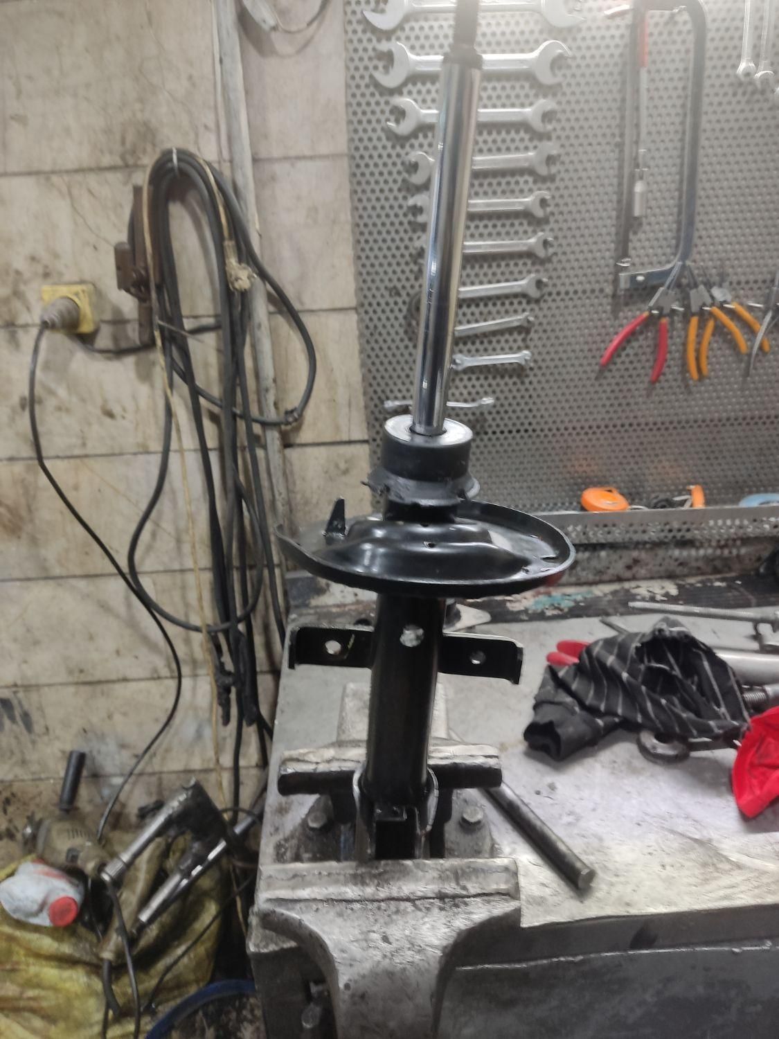 تعمیر وشارژ کمک جلوبندی وهیدرولیک|قطعات یدکی و لوازم جانبی|مشهد, امام خمینی|دیوار