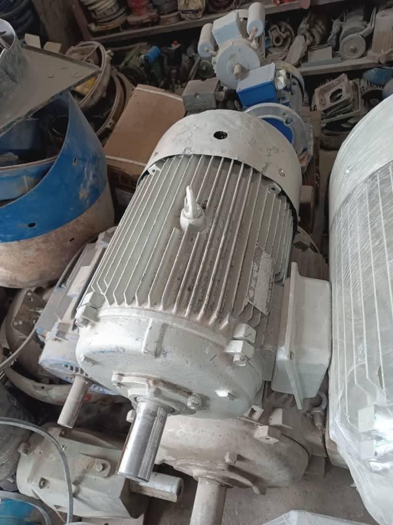 الکتروموتور دینام صنعتی وکشاورزی|ماشینآلات صنعتی|اصفهان, آبشار|دیوار