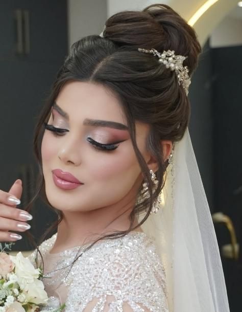 میکاپ و شینیون حرفه ای|خدمات آرایشگری و زیبایی|اصفهان, کشاورزی|دیوار