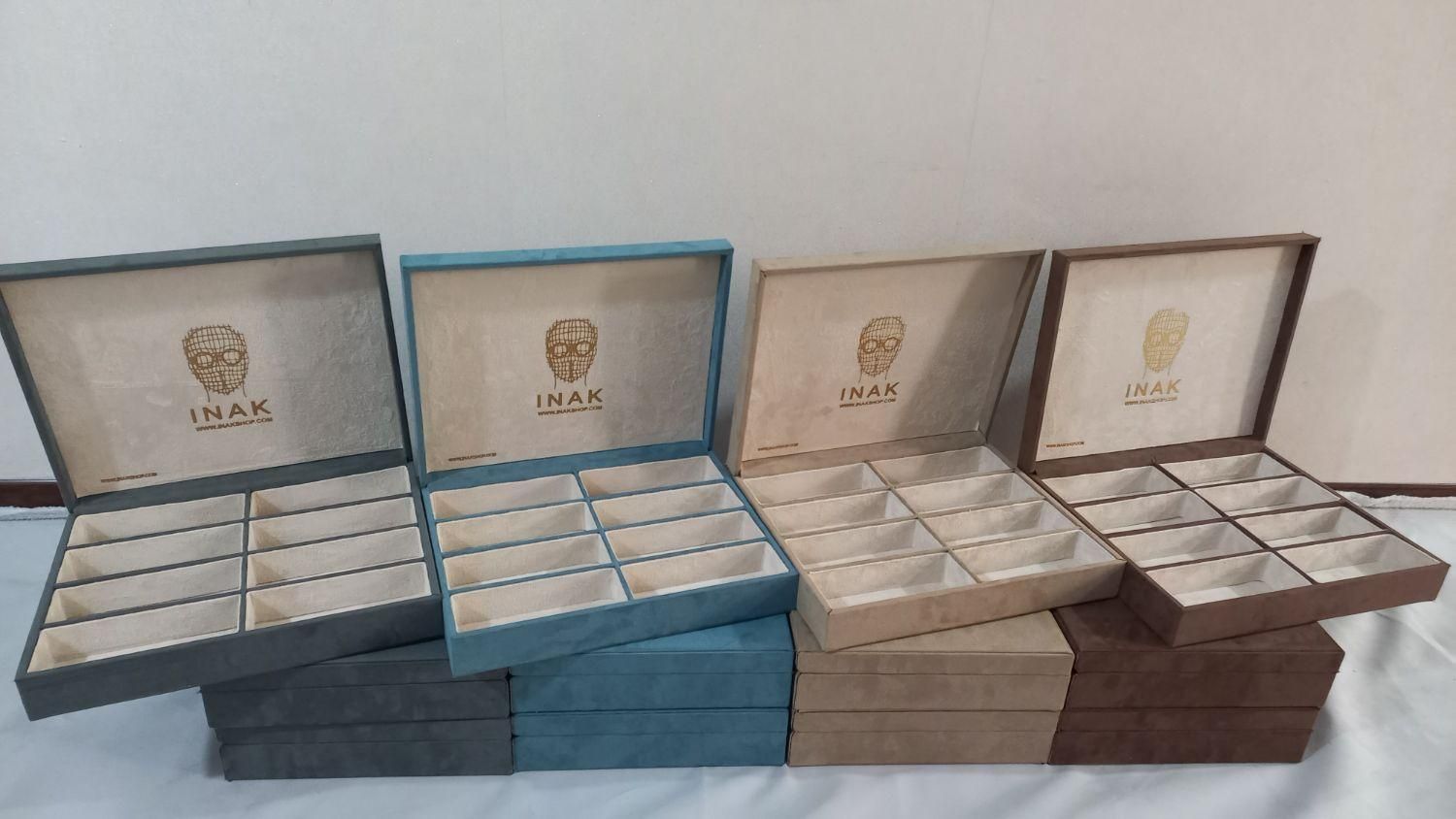 فایل عینک طبی و آفتابی. چمدان فایل ویزیت در تهران|فروشگاه و مغازه|تهران, کرمان|دیوار