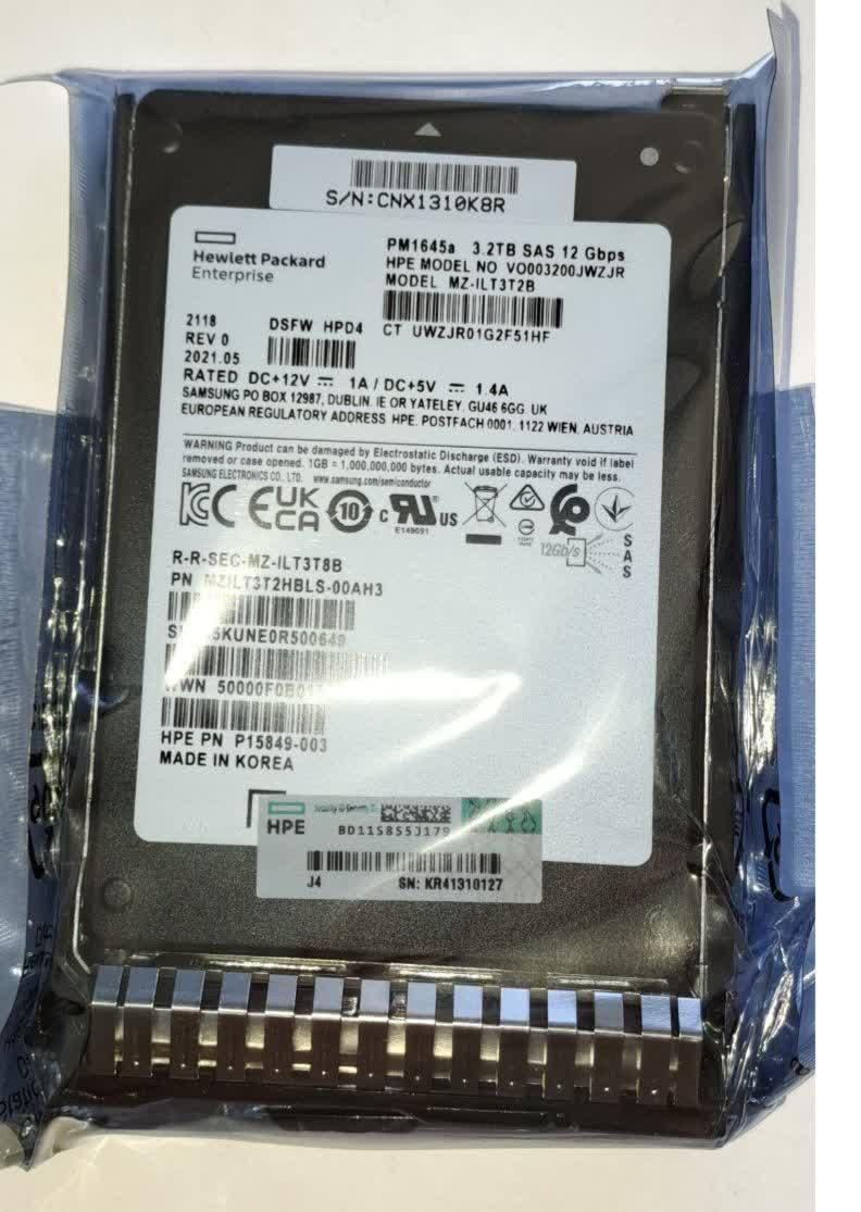 هارد سرور HPE اصلی ظرفیت 3.2 ترابایت SAS 12Gbps|قطعات و لوازم جانبی رایانه|تهران, فردوسی|دیوار