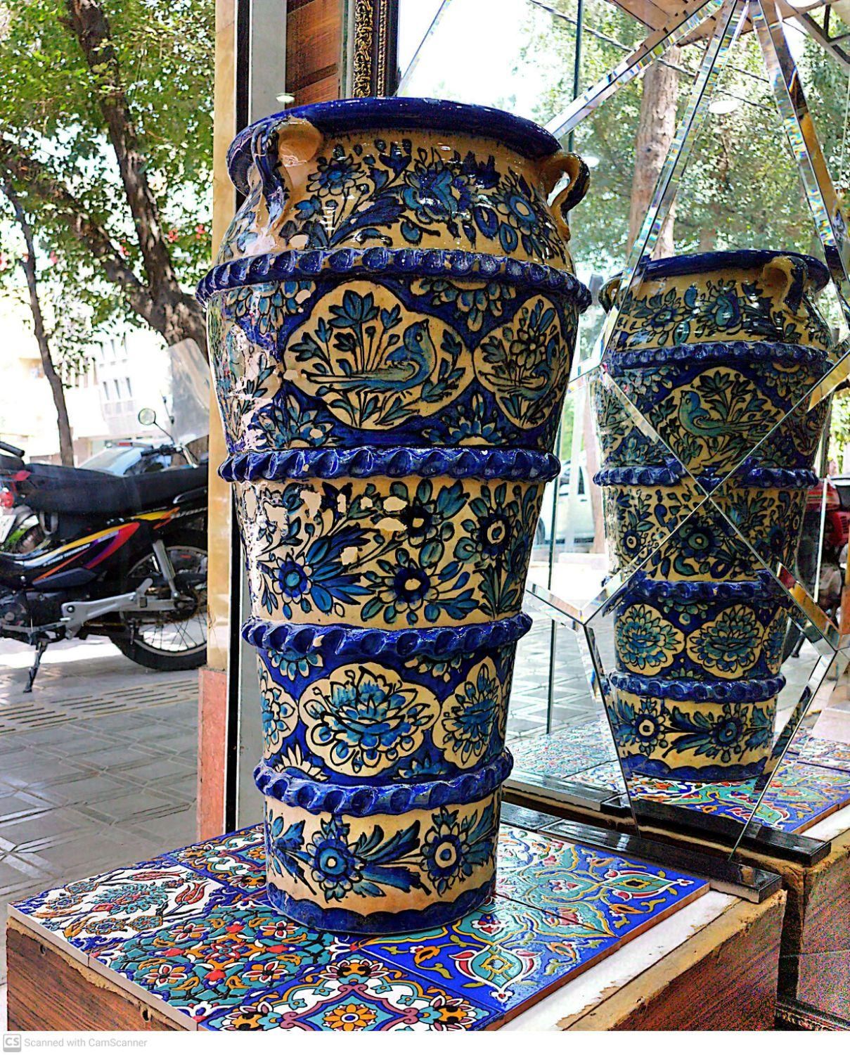 گلدان قاجاری گل برجسته|صنایع دستی و سایر لوازم تزئینی|اصفهان, بوستان آینه خانه|دیوار