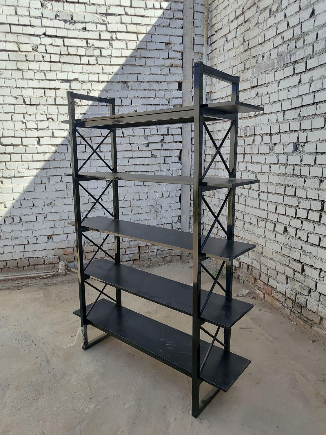 استند و شلف|کتابخانه، شلف، قفسههای دیواری|اصفهان, قهجاورستان|دیوار