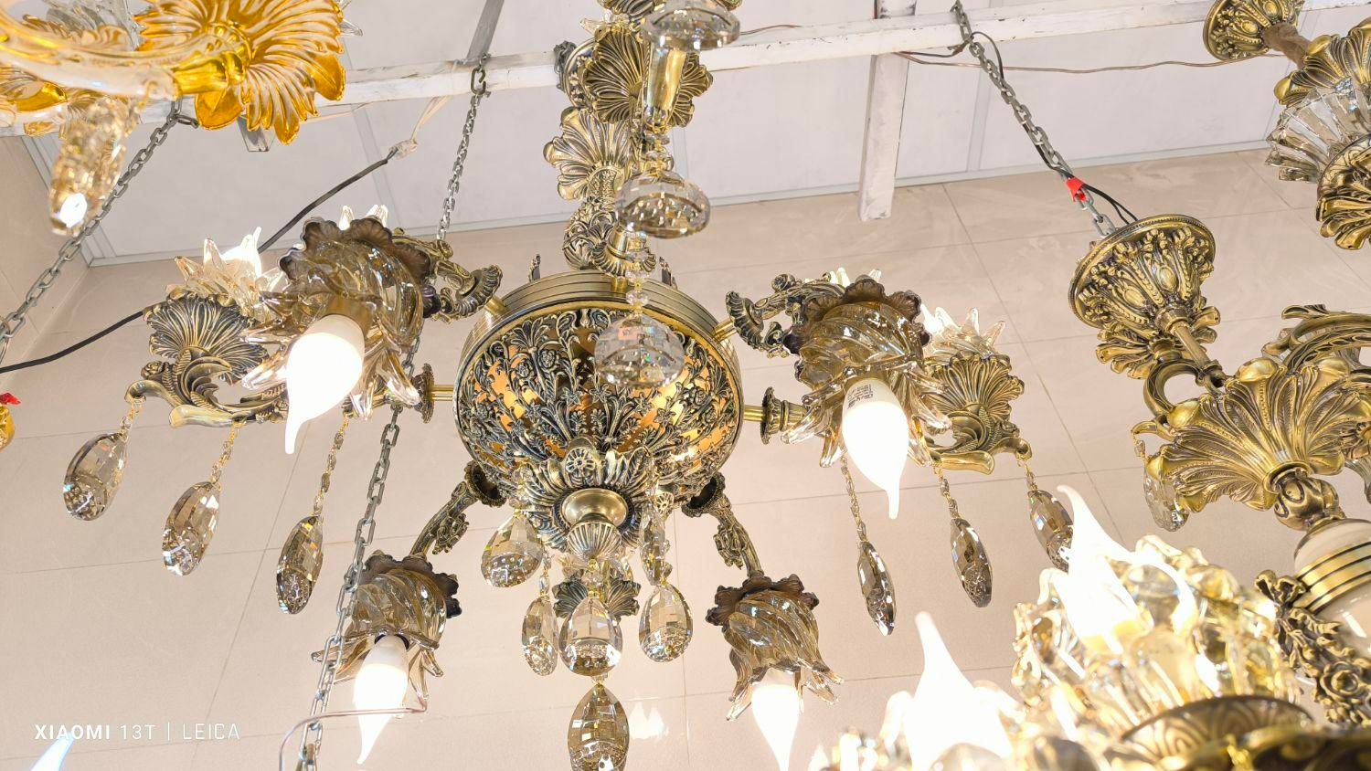 لوستر آرامیس بزرگ‌وآرامیس متوسط 12شاخه روبه پایین|لوستر و چراغ آویز|تبریز, |دیوار