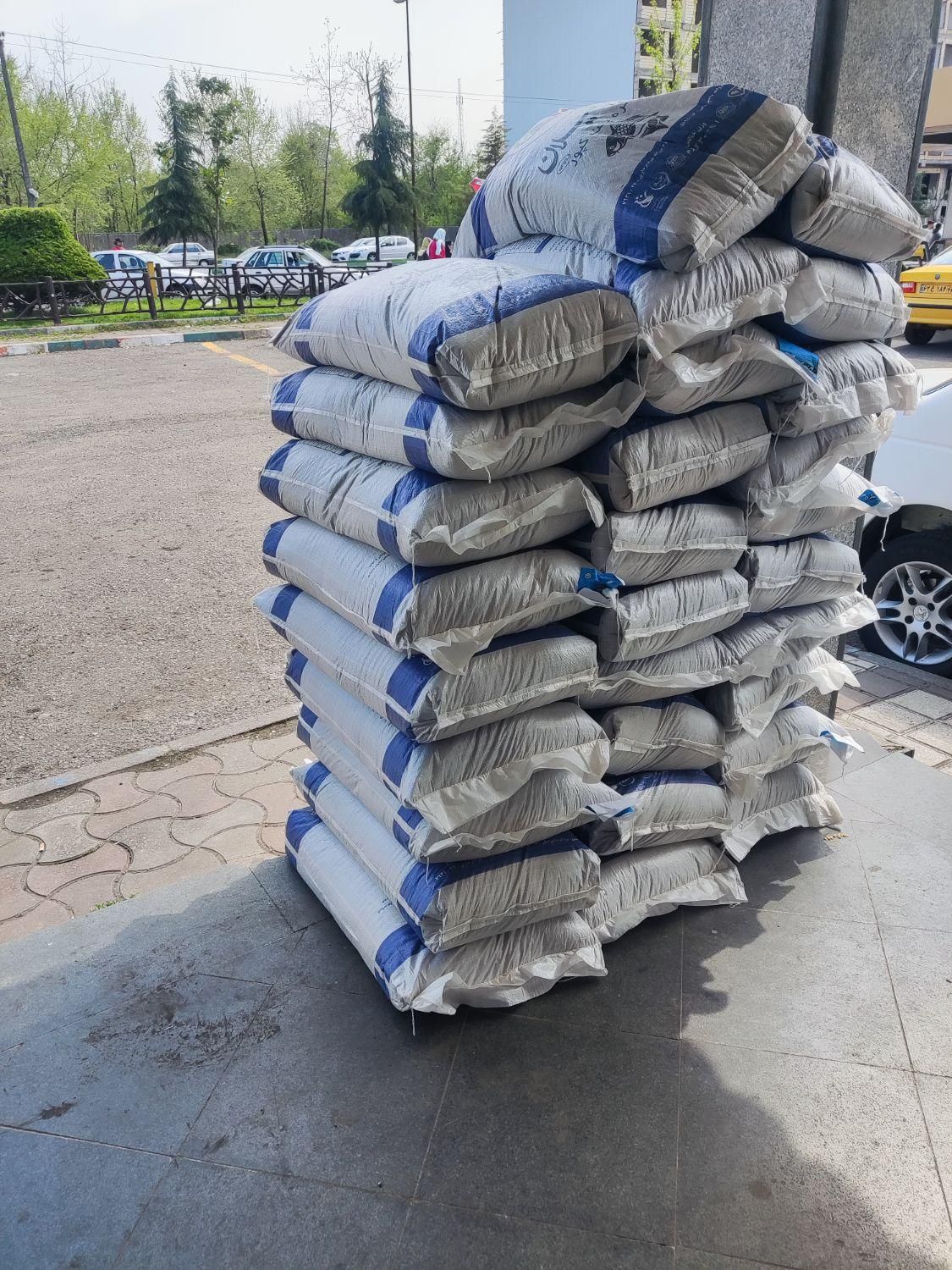 غذای ماهی پرورشی . پلیت درجه ۱|ماهی|خرم‌آباد, |دیوار