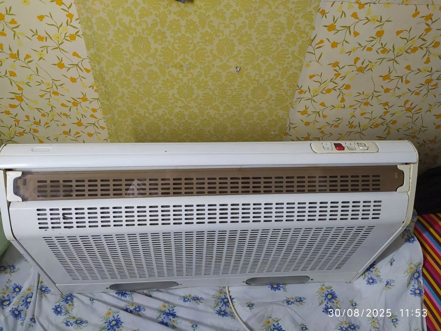 هود آشپزخانه زیر کابینتی سالم و کاملا نوهست۹۰ سانت|هود|مشهد, امامیه (شهرک غرب)|دیوار