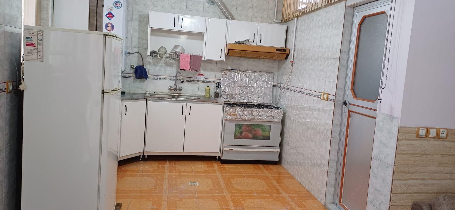 اجاره روزانه منزل مبله تمیز|اجارهٔ کوتاهمدت آپارتمان و سوئیت|شیراز, وحدت|دیوار