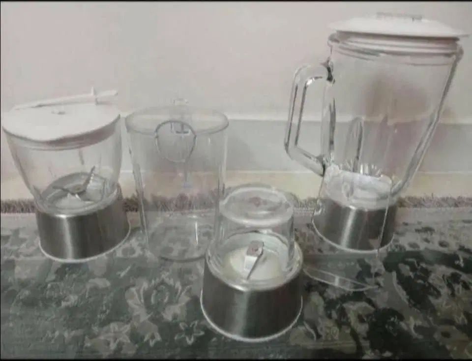 ابمیوه گیر مخلوط کن وخوردکن واسیاب کن|خردکن، آسیاب، غذاساز|تهران, شهرک صادقیه|دیوار
