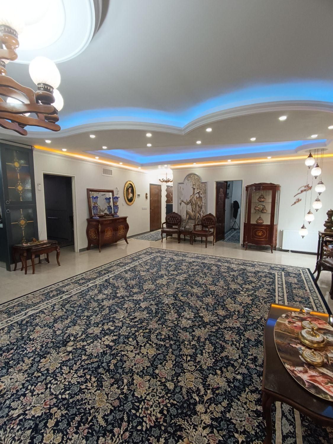 آپارتمان/۱۳۵متر/بابهترین متریال/۳خواب/بهشتی|فروش آپارتمان|قرچک, باقرآباد|دیوار