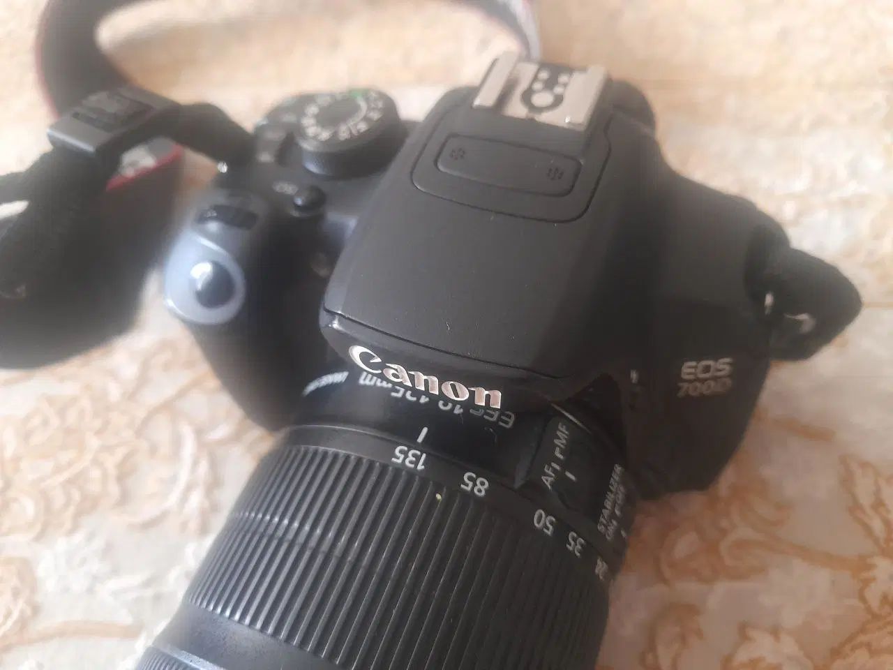 دوربین عکاسی canon 700 d|دوربین عکاسی و فیلم‌برداری|مشهد, نرگس (شهرک غرب)|دیوار