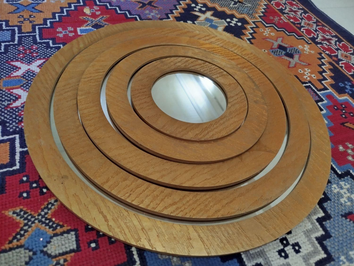 آیینه پنج تایی|آینه|اراک, |دیوار