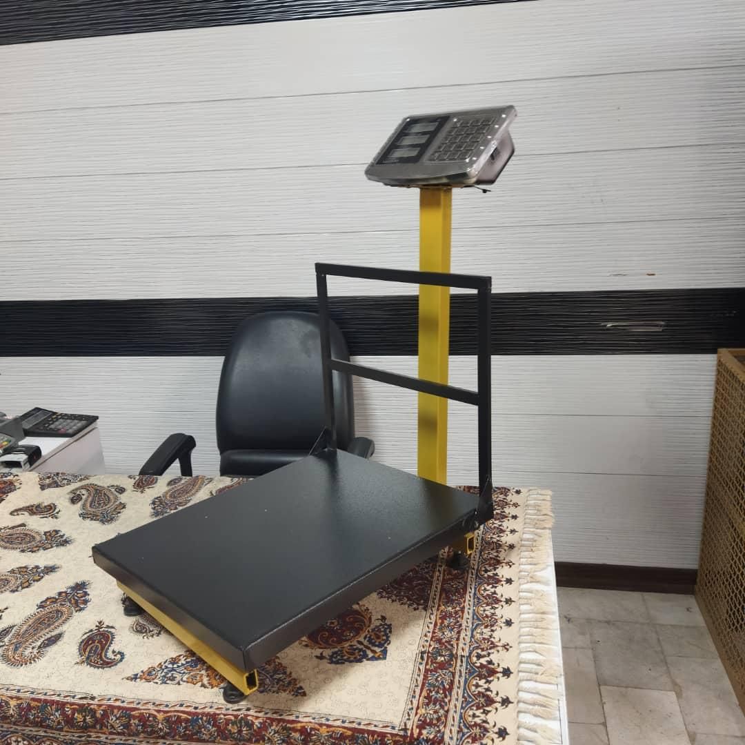 باسکول ۳۰۰ تاشو شاسی سنگین ترازو|فروشگاه و مغازه|یزد, |دیوار