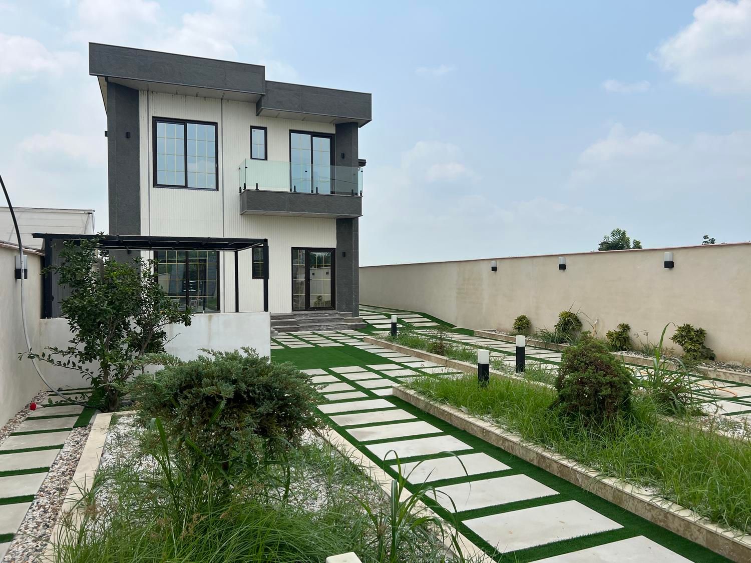 ویلا باغ ۷۵۰ متری شیک با ۱۶۰ متر بنای مدرن نوساز|فروش خانه و ویلا|کیاکلا, |دیوار