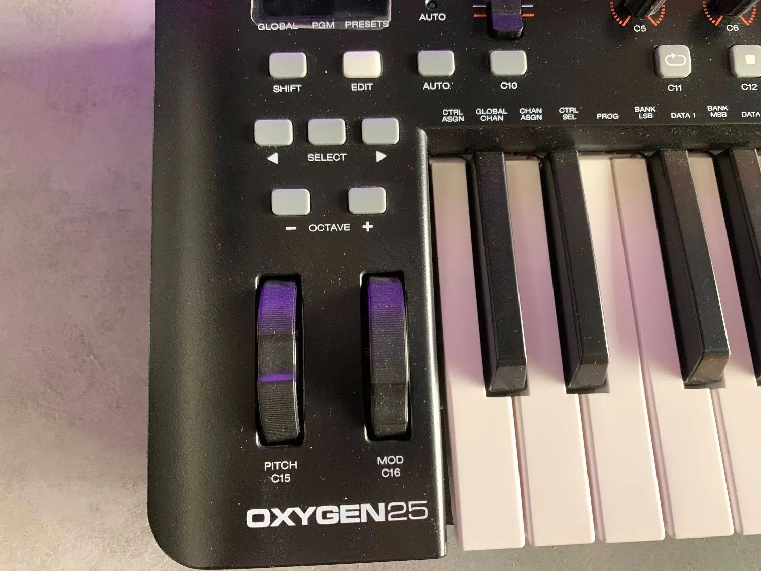 میدی کیبورد کنترلر m-audio oxygen 25 mkv|پیانو، کیبورد، آکاردئون|تهران, ونک|دیوار