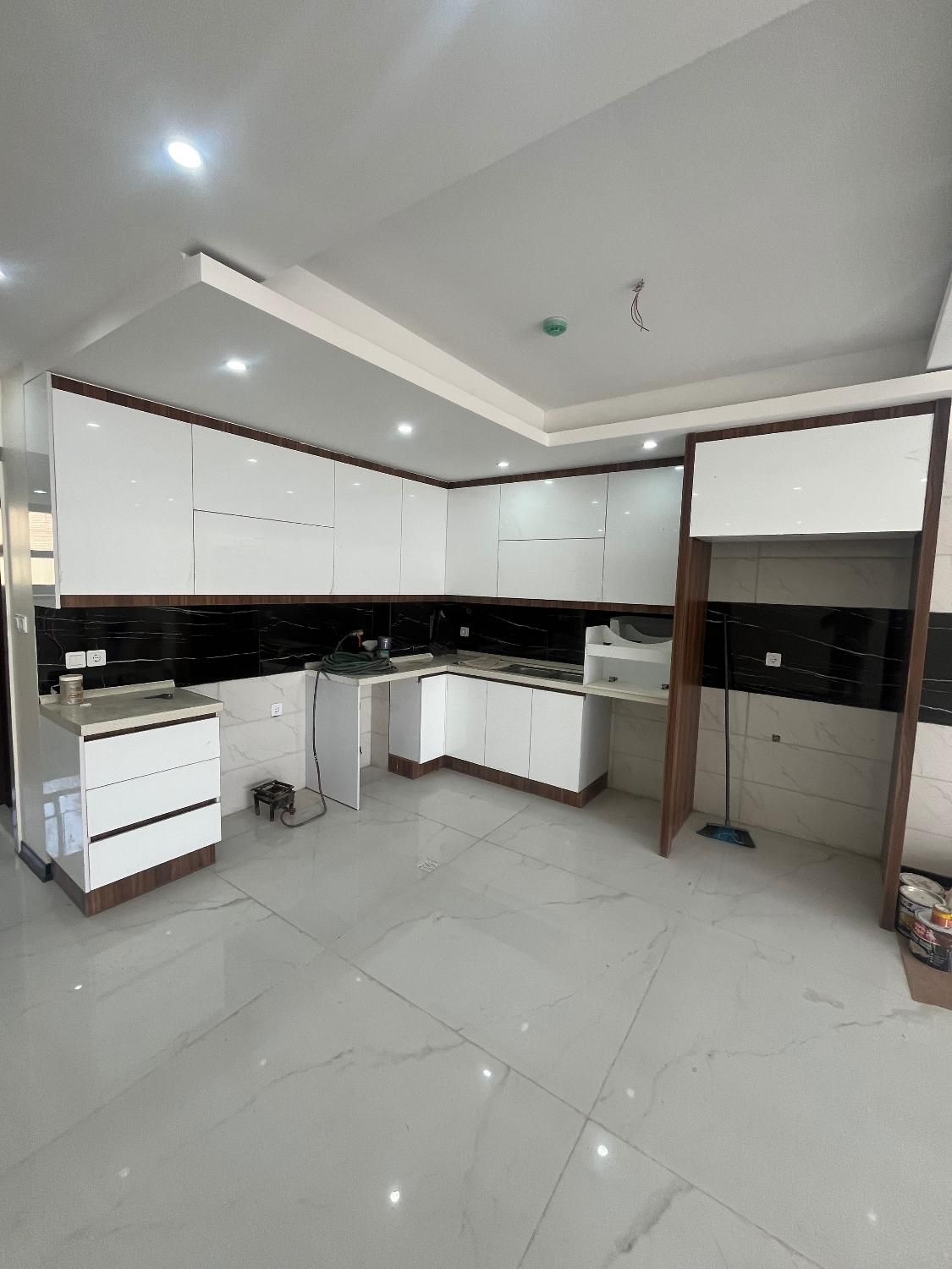 آپارتمان صفر۱۰۰متر/۲خ/هشت بهشت غربی/طبقه اول/شیک|فروش آپارتمان|اصفهان, ملک|دیوار