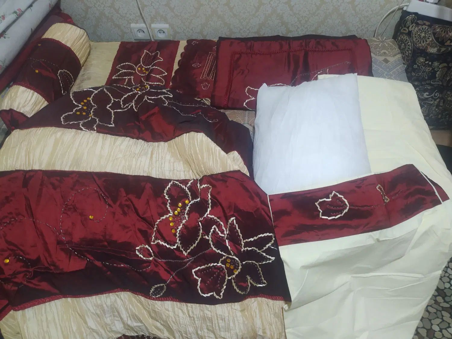 روتختی سنگ دوزی شده|سرویس روتختی|اصفهان, ارغوانیه|دیوار