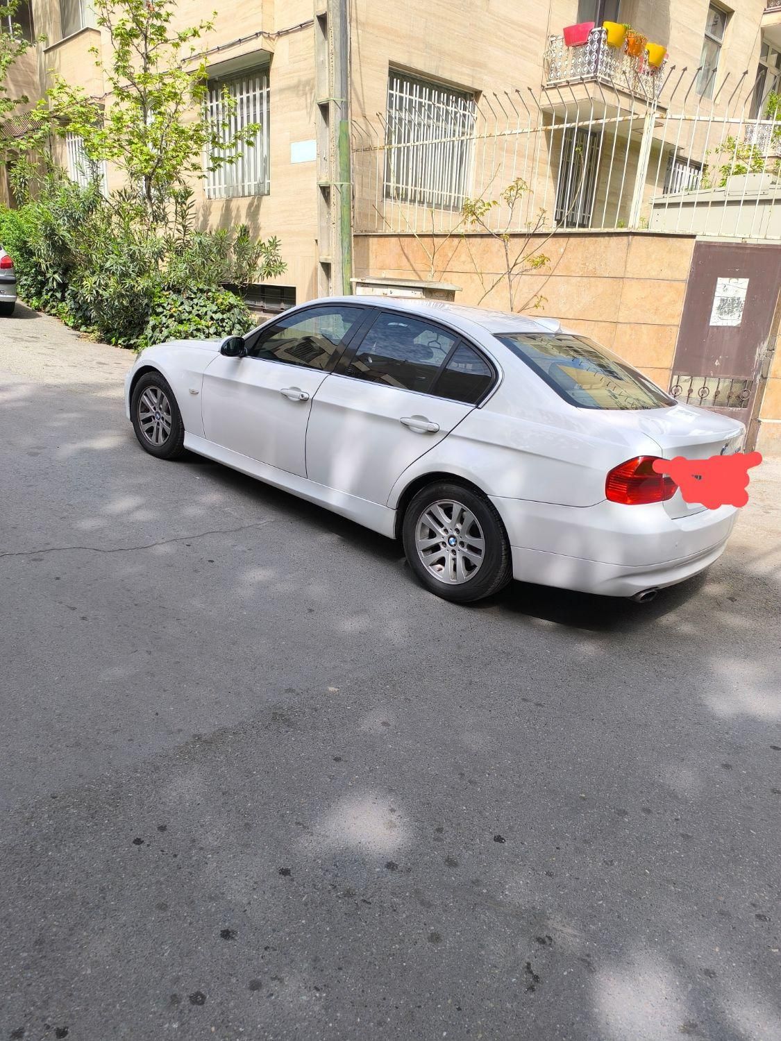 بی‌ام‌و سری 3 سدان 320i، مدل ۲۰۰۸|خودرو سواری و وانت|تهران, ظفر|دیوار