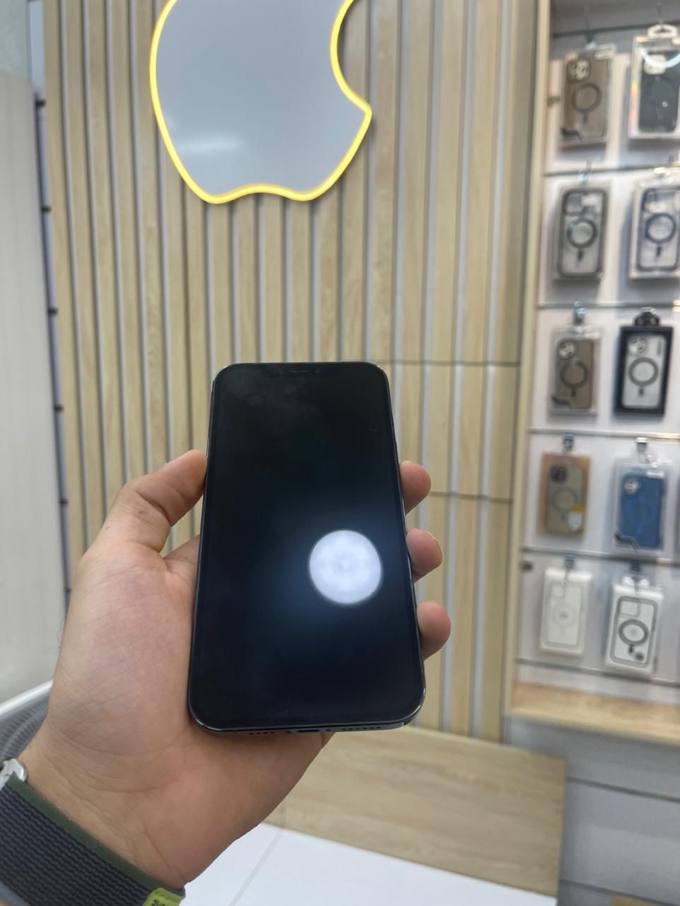 اپل iPhone 12 Pro Max با حافظهٔ ۵۱۲ گیگابایت|موبایل|کرج, مصباح|دیوار