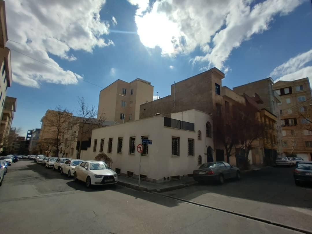 ۲۰۰ متر زمین ۲۵۰ متر بنا ، شهرک غرب|اجارهٔ دفتر کار، اتاق اداری، مطب|تهران, سپهر|دیوار
