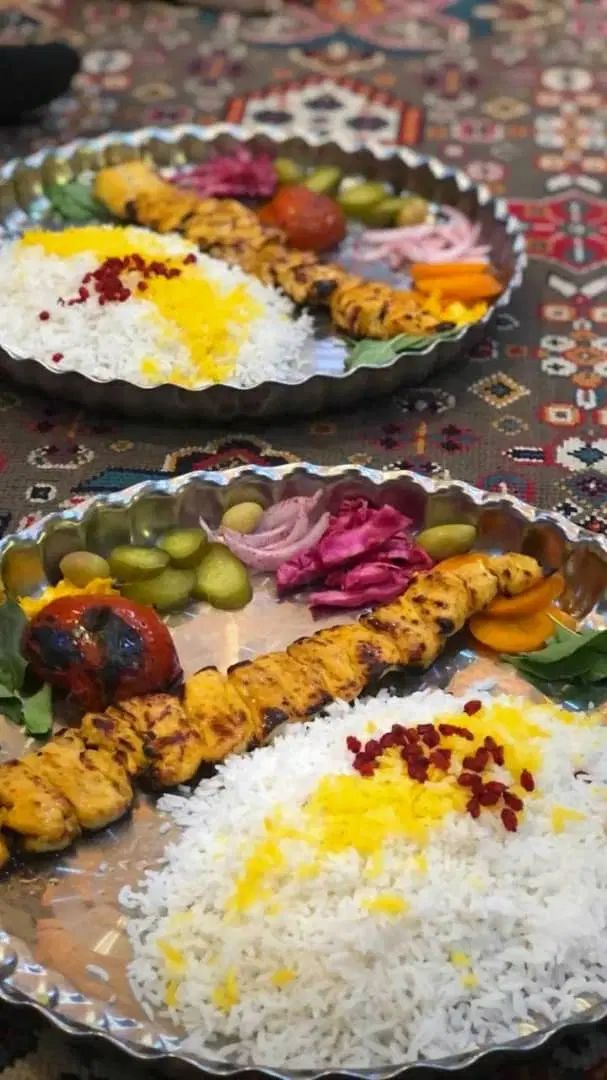 فروش یا تهاتر هتل بوتیک سنتی ک ا ش ا ن|فروش خانه و ویلا|اصفهان, احمدآباد|دیوار