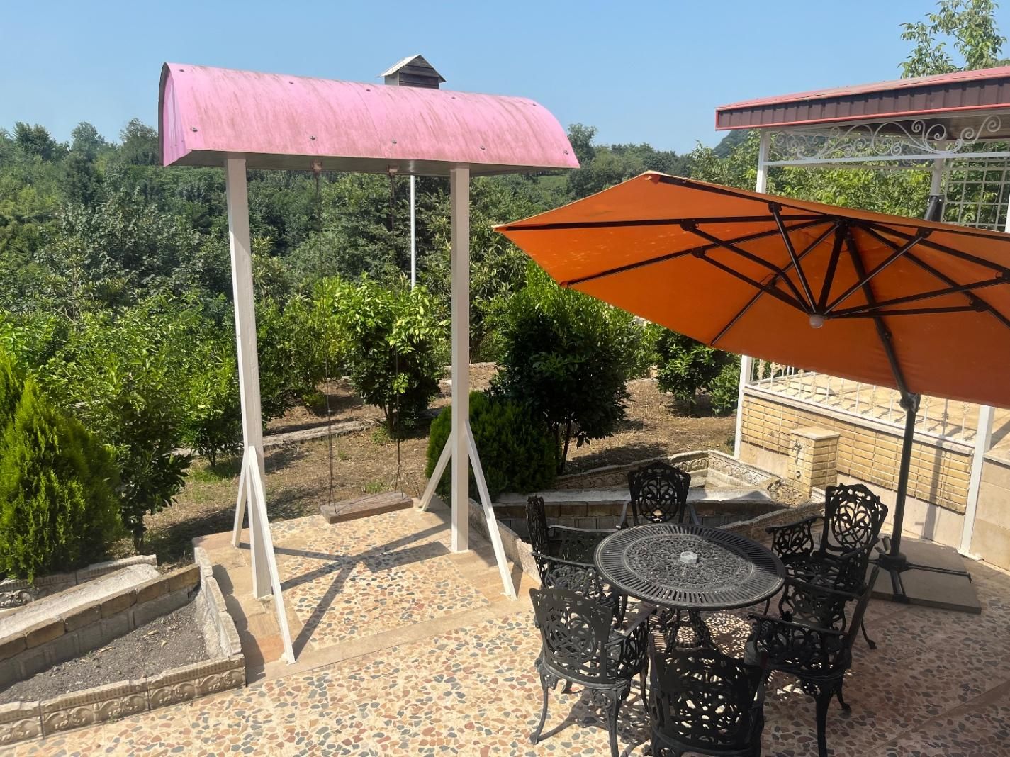 ویلای لوکس استخردار سه خواب در دل جنگل لاهیجان|اجارهٔ کوتاهمدت ویلا و باغ|لاهیجان, آهندان|دیوار