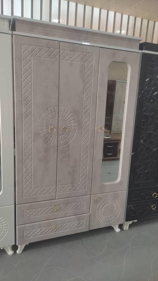 کمد سه درب اینه دار|جاکفشی، کمد، دراور|صدرا-فارس, |دیوار