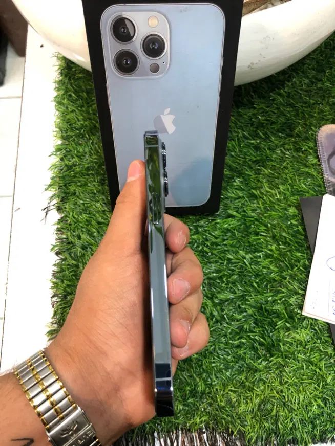 iPhone 13 pro همراه واچ|موبایل|کرج, گوهردشت|دیوار