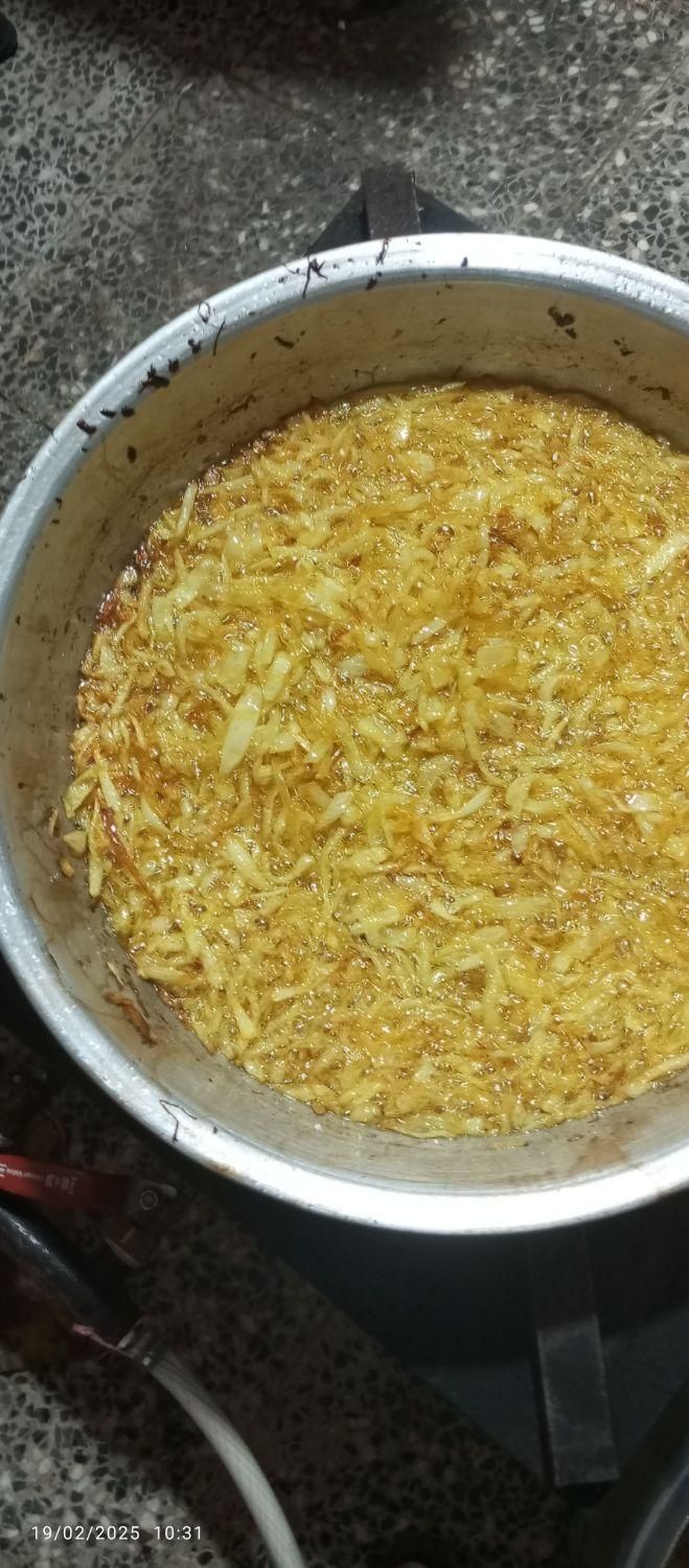 پیاز سرخ شده کاملا بهداشتی و تردد خوش مزه|خوردنی و آشامیدنی|اصفهان, لنبان|دیوار
