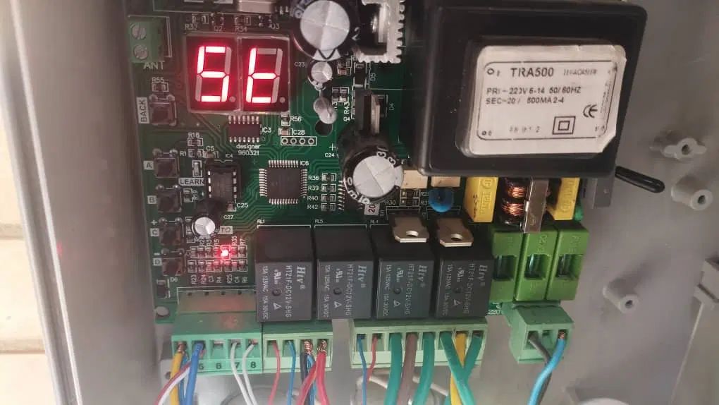 فروش قطعات درب برقی .کرکره برقی جک بازویی.|خدمات پیشه و مهارت|شیراز, تحویلی|دیوار