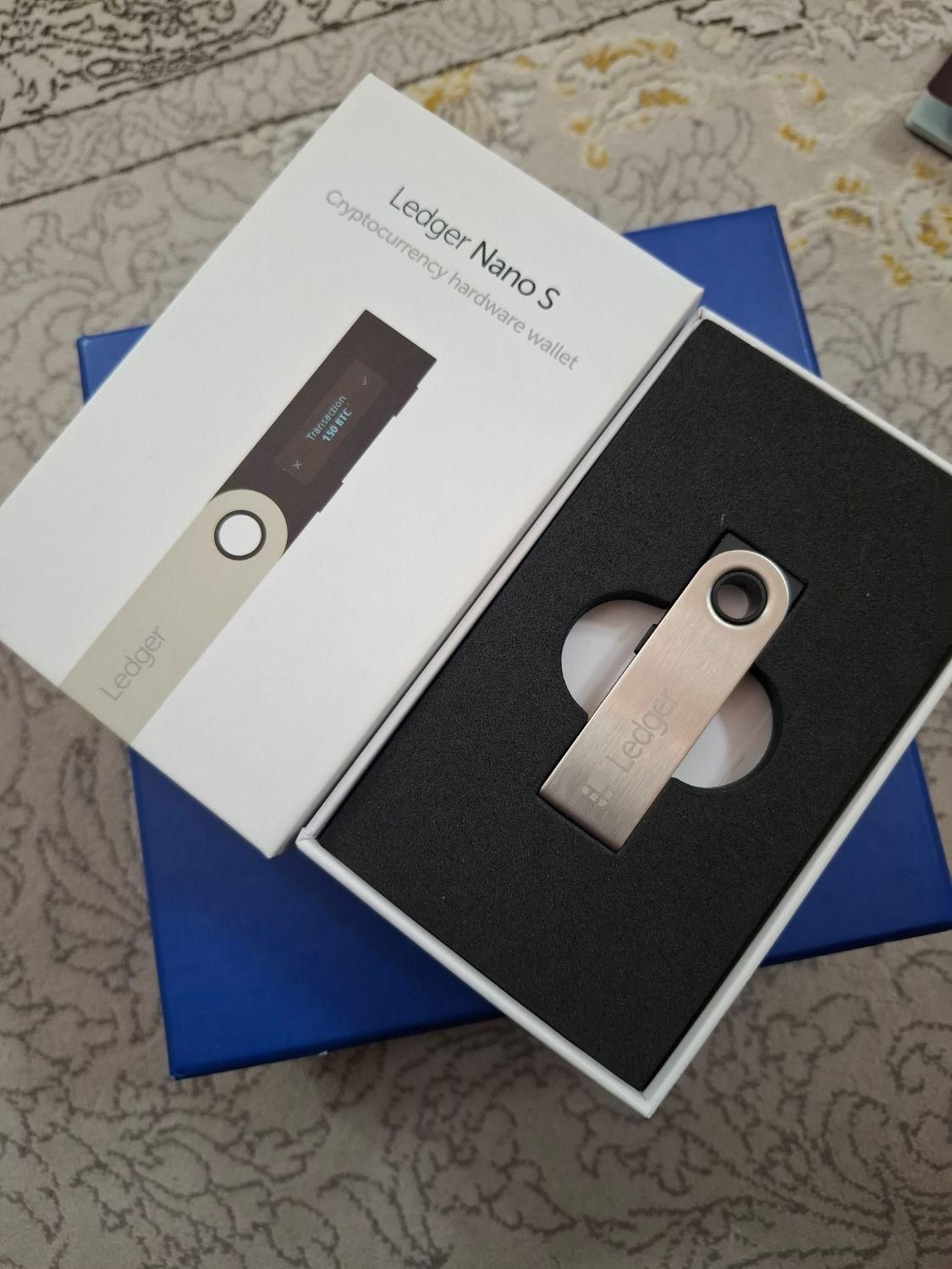 کیف پول دیجیتال / ledger Nano s|قطعات و لوازم جانبی رایانه|تهران, شهرک ولیعصر|دیوار