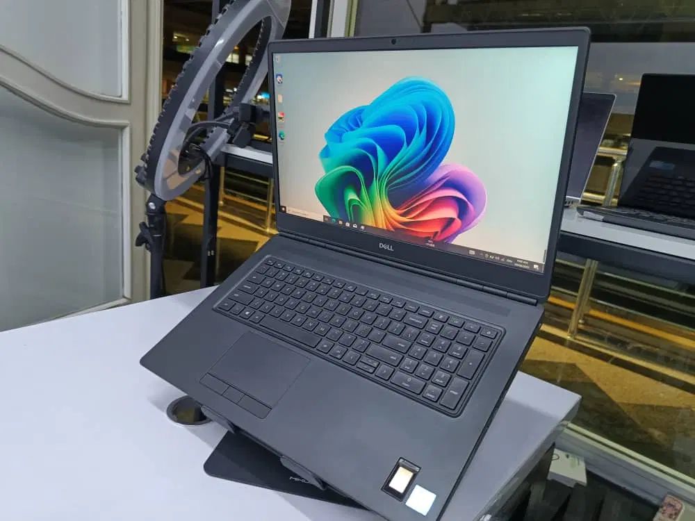 DELL Precision 7760 4k|رایانه همراه|تهران, میدان ولیعصر|دیوار