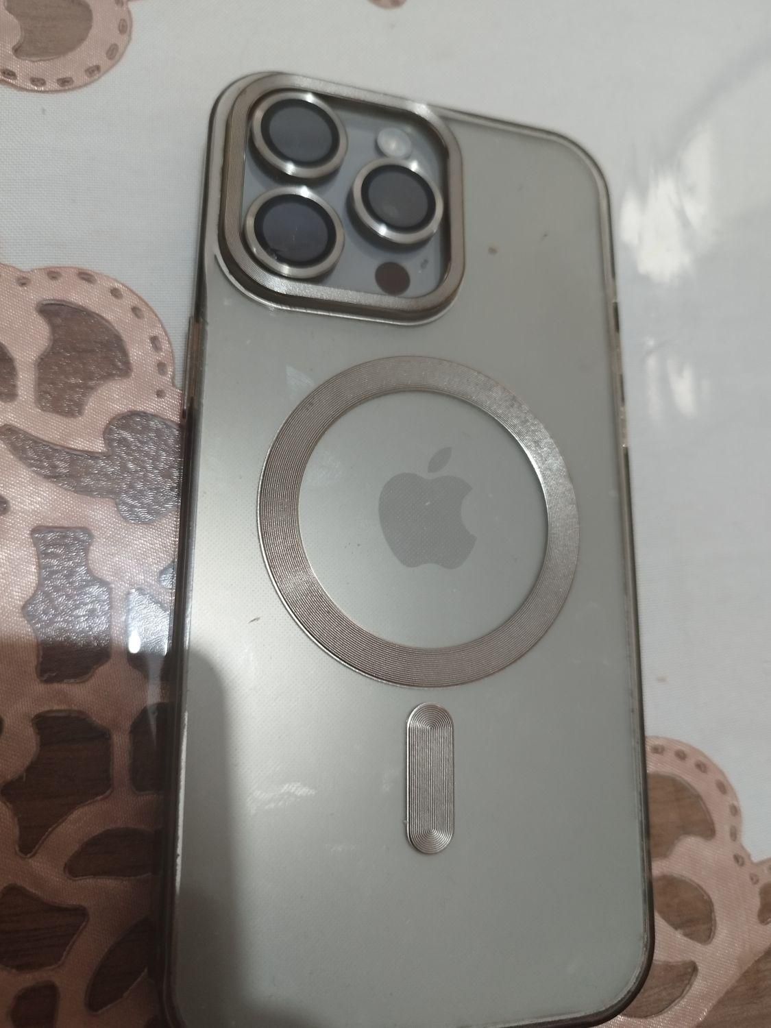اپل iPhone 15 Pro Max با حافظهٔ ۲۵۶ گیگابایت|موبایل|خرم‌آباد, |دیوار