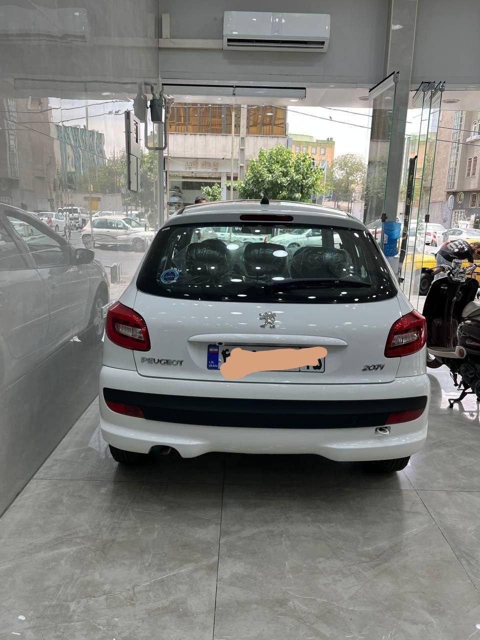 پژو 207i دنده‌ tu3 سفید مدل ۱۴۰۴ نقد و اقساط|خودرو سواری و وانت|تهران, صادقیه|دیوار